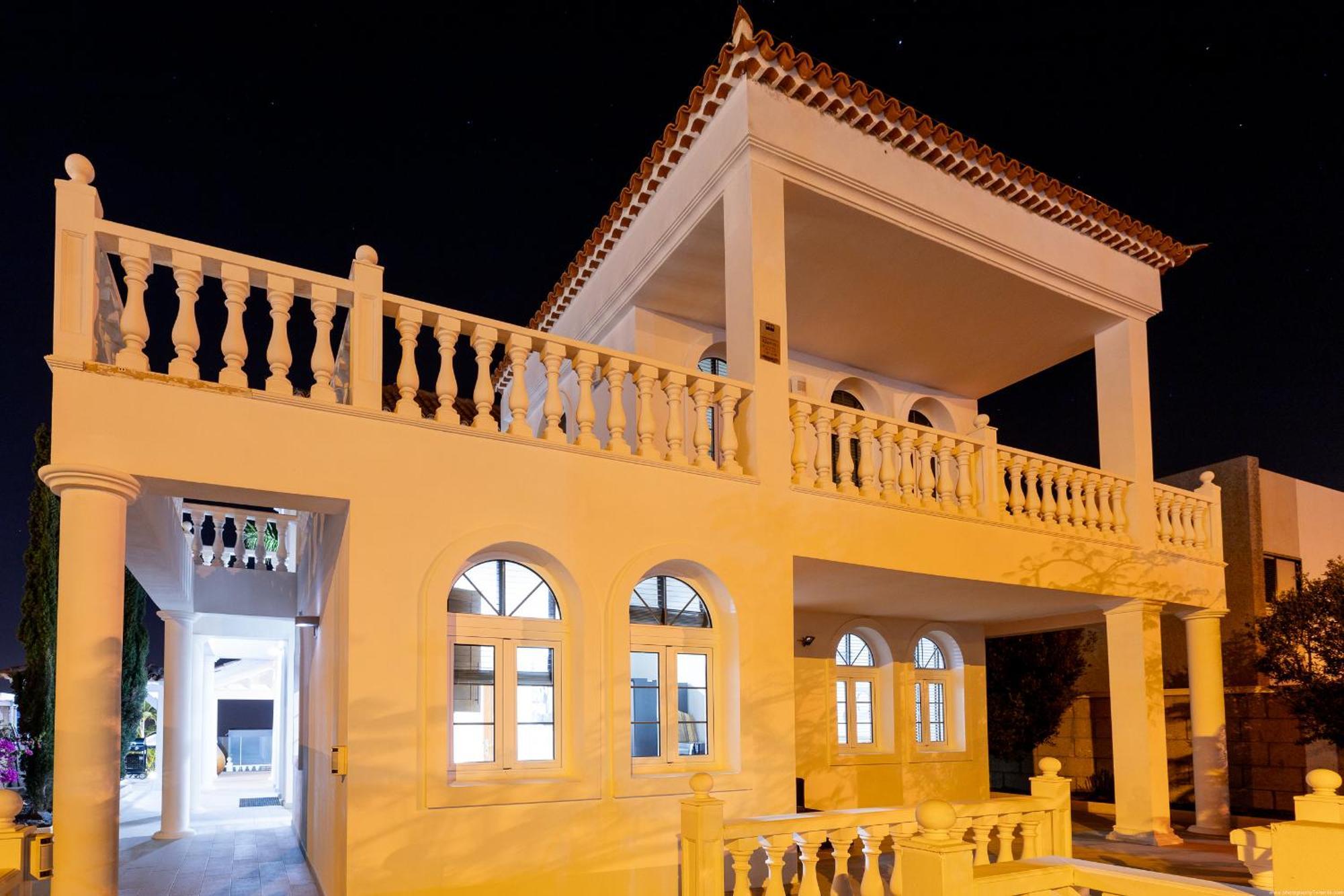 Villa Ocean Palm, Heated Pool! 阿德耶 外观 照片