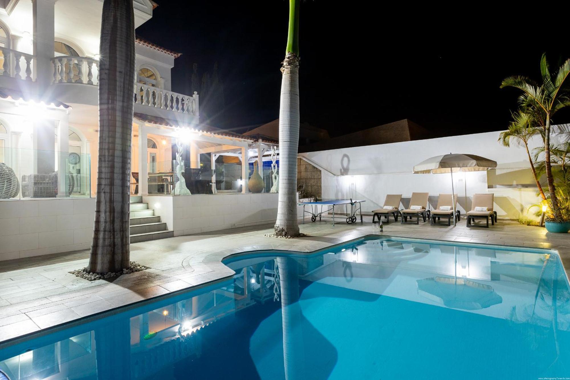 Villa Ocean Palm, Heated Pool! 阿德耶 外观 照片
