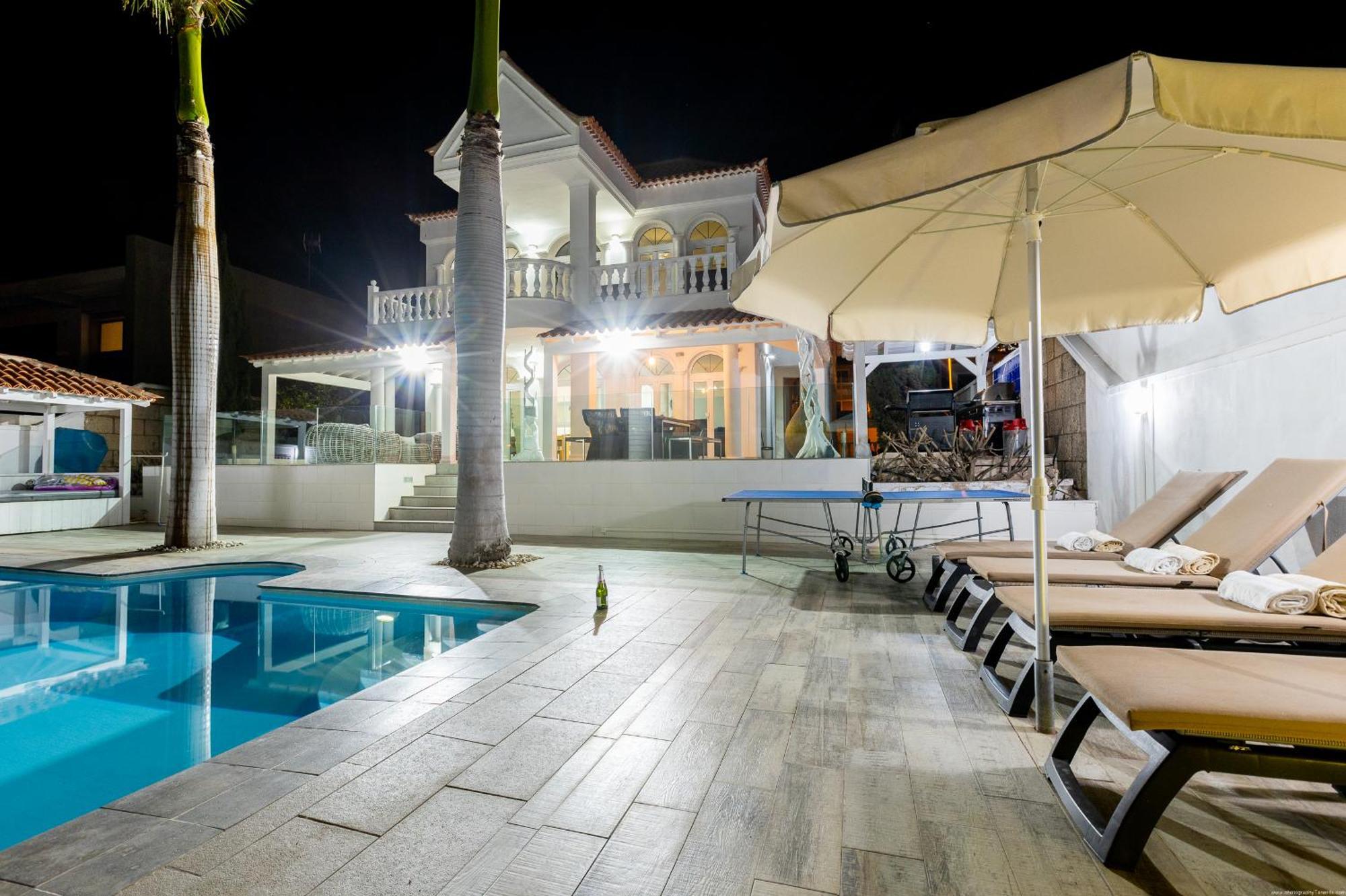Villa Ocean Palm, Heated Pool! 阿德耶 外观 照片
